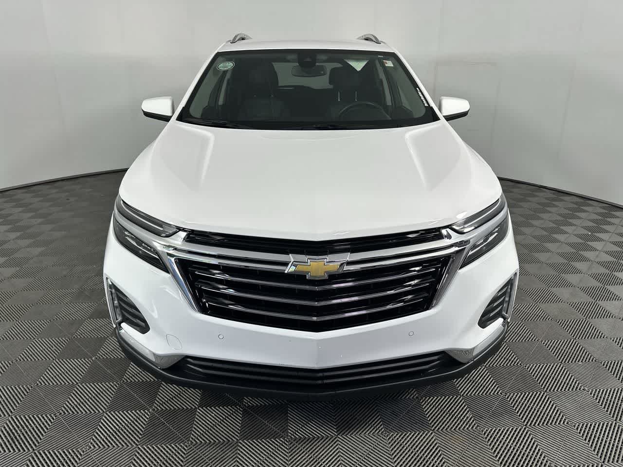 Used 2024 Chevrolet Equinox Premier FWD image 10