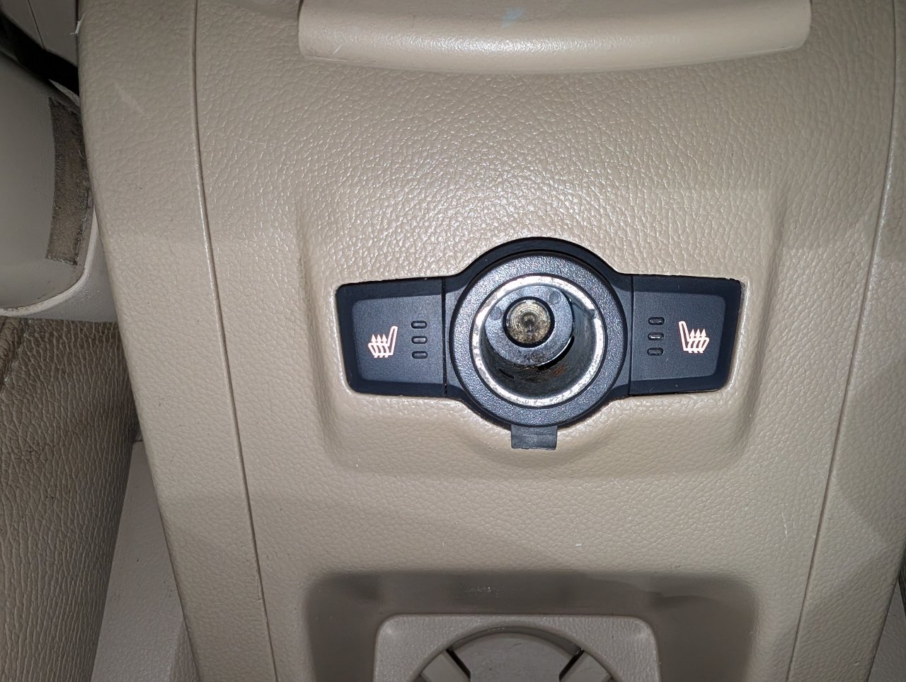 Used 2008 Saturn Vue XR w/ Premium Trim Package FWD image 39