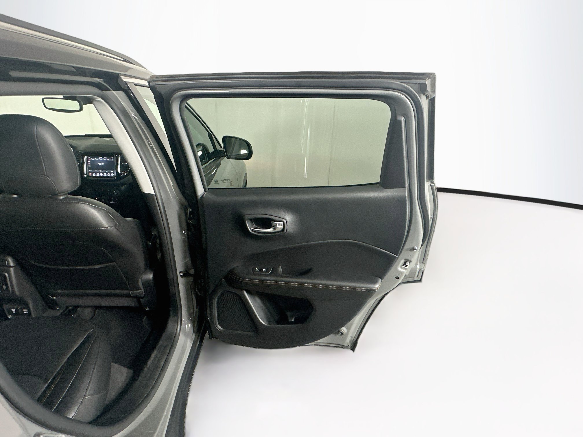 Used 2019 Jeep Compass Limited FWD image 27