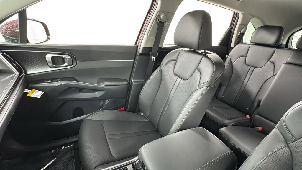 New 2025 Kia Sorento S image 13