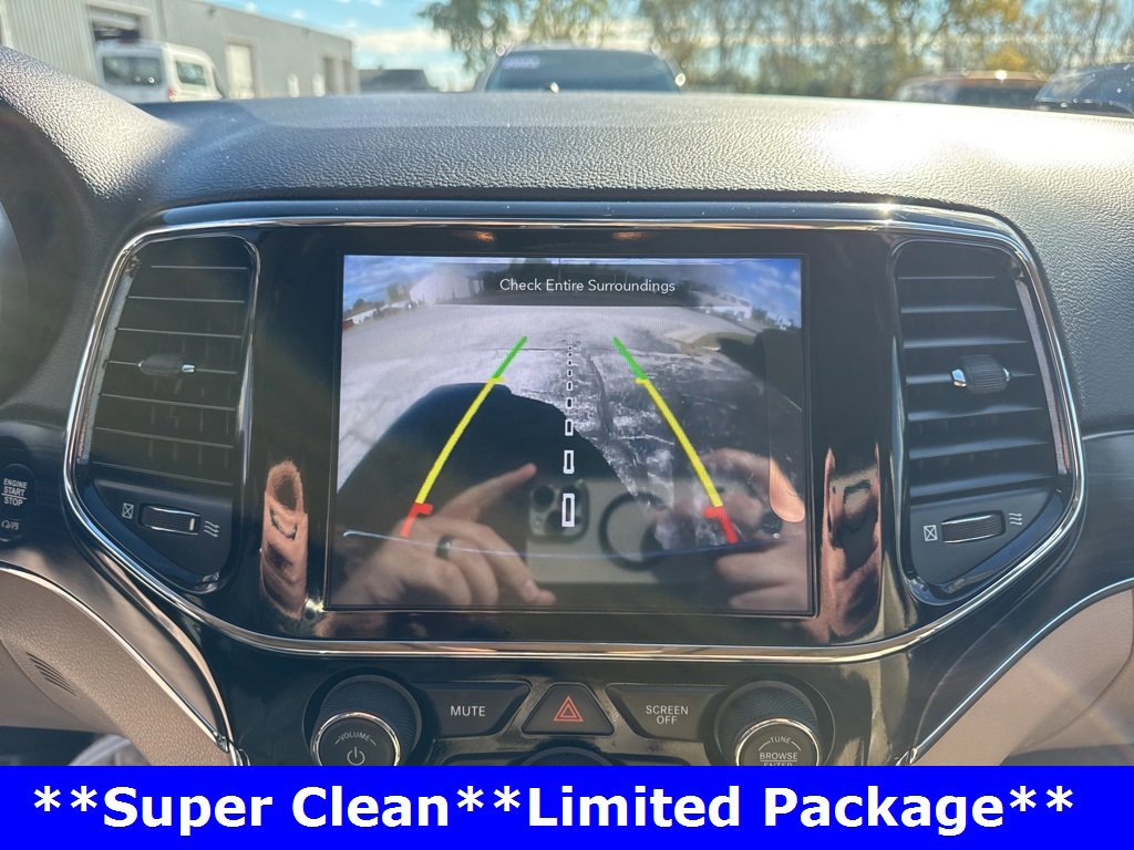 Used 2020 Jeep Grand Cherokee Limited w/ Premium Lighting Group image 33