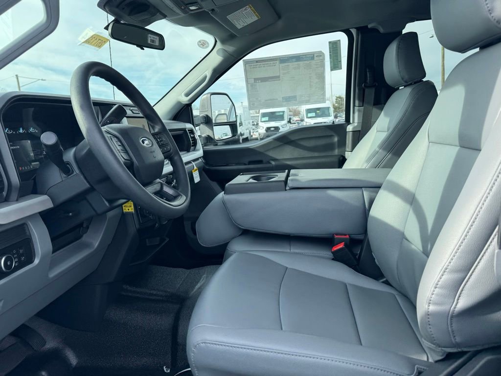 New 2026 Ford F550 4x4 SuperCab Super Duty image 14