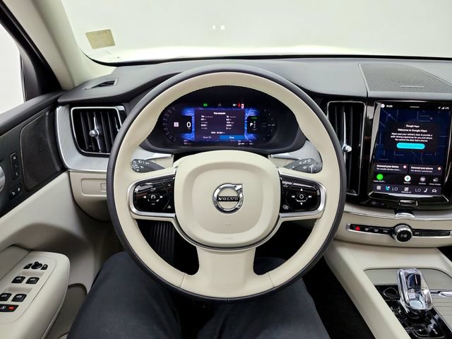Used 2024 Volvo XC60 T8 Ultimate AWD/4WD image 25