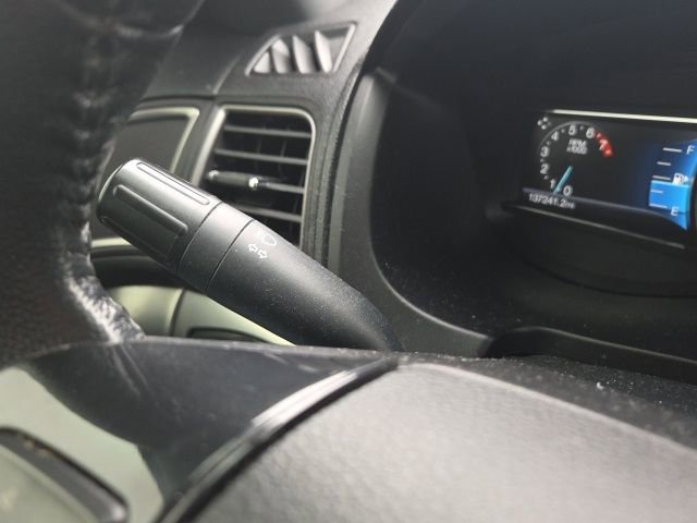 Used 2018 Ford Explorer XLT w/ Equipment Group 202A image 38