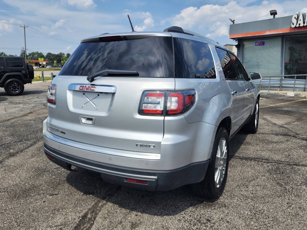 Used 2017 GMC Acadia Limited SLT AWD/4WD image 11