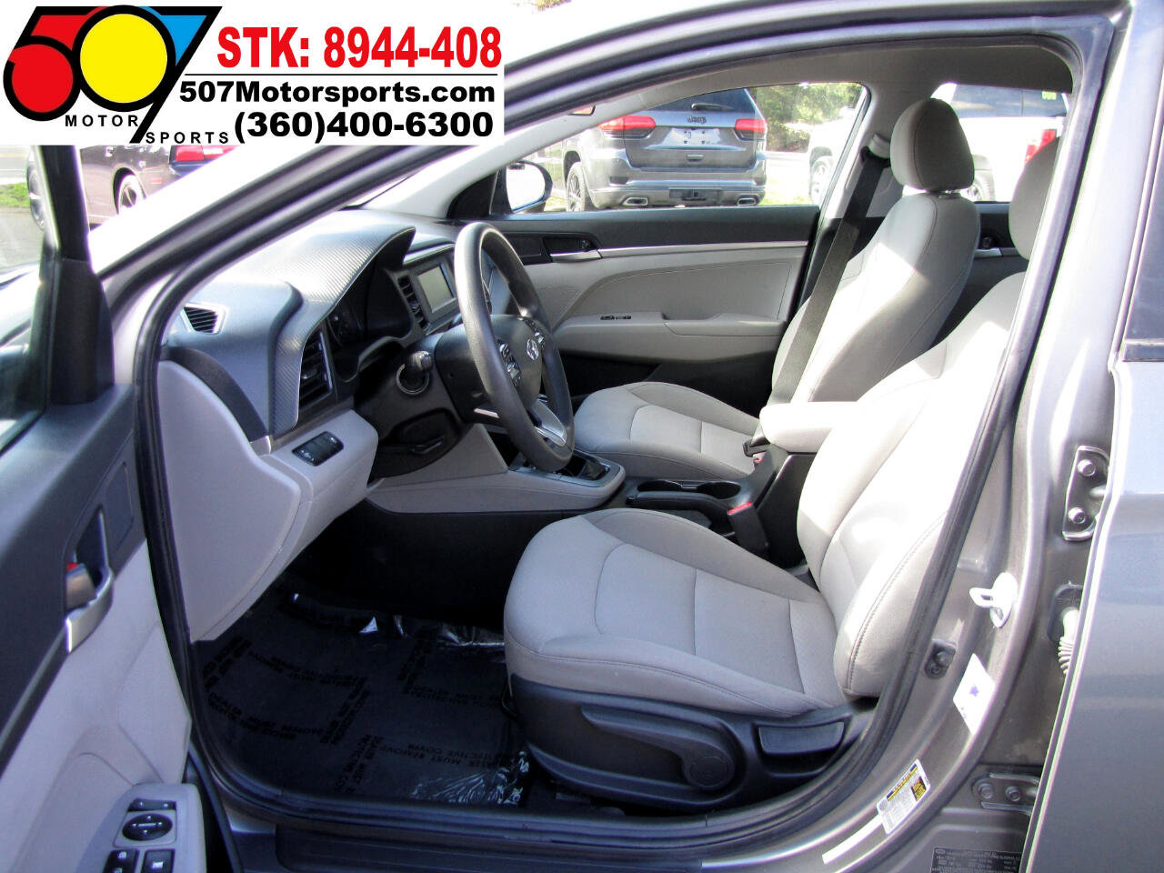 Used 2019 Hyundai Elantra SE image 11