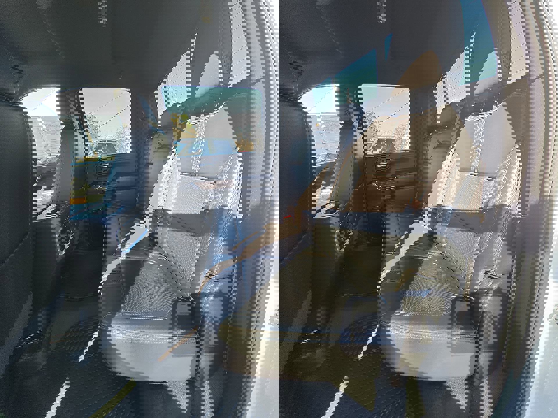 Used 2023 Chevrolet Silverado 2500 High Country w/ LPO, Hitch Package image 24