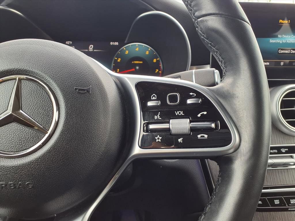 Used 2021 Mercedes-Benz GLC 300 4MATIC image 17