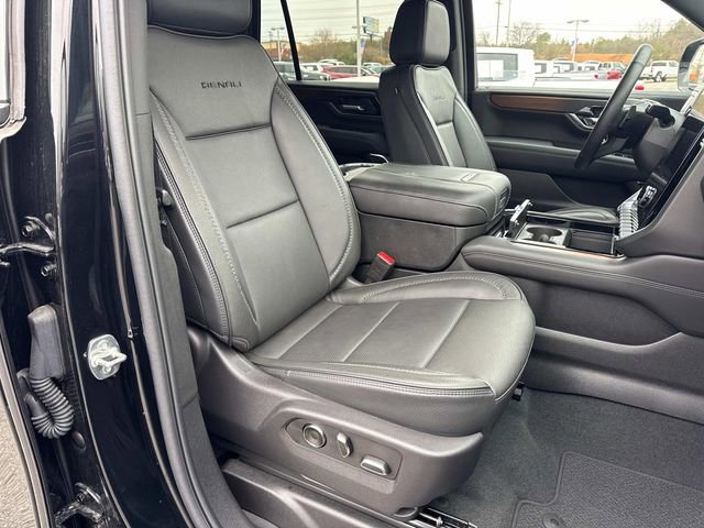 Certified 2025 GMC Yukon Denali image 26