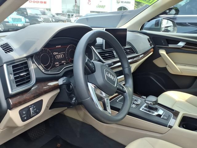 Used 2019 Audi Q5 2.0T Premium Plus w/ Premium Plus Package AWD/4WD image 21