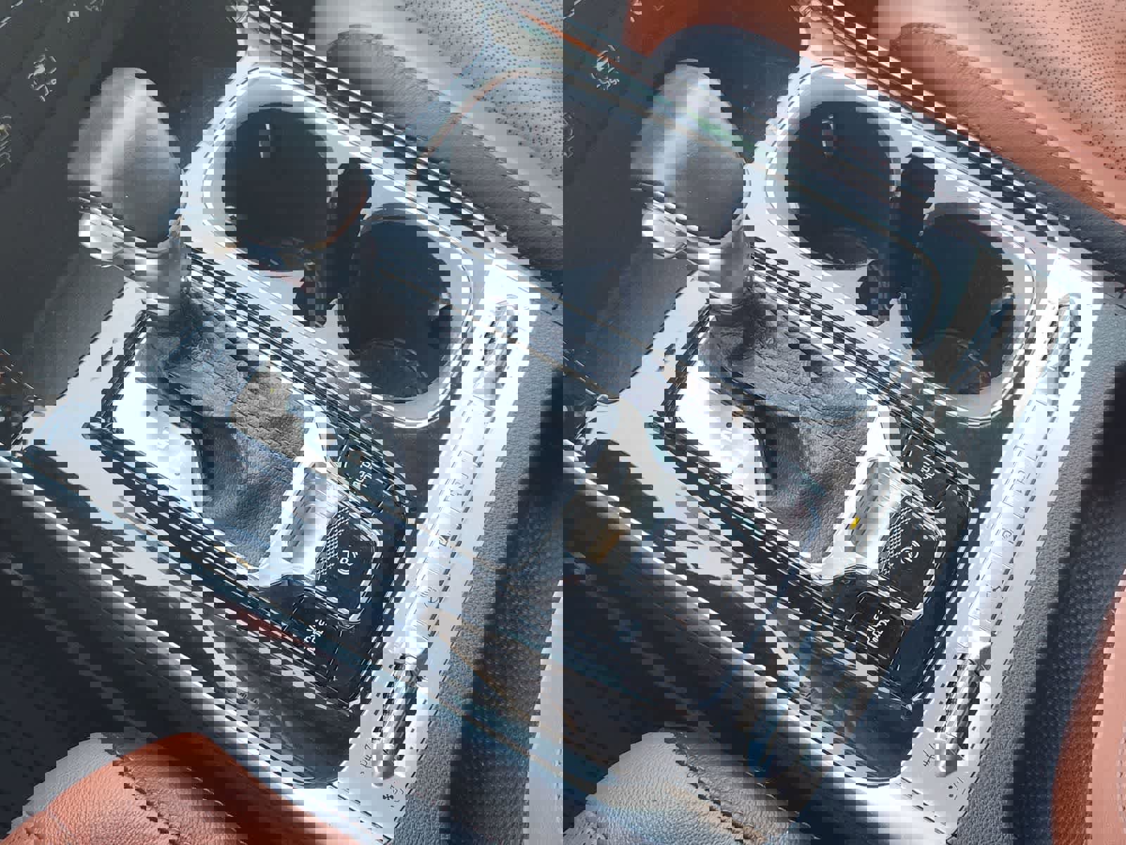 Certified 2024 Kia Carnival SX Prestige image 18