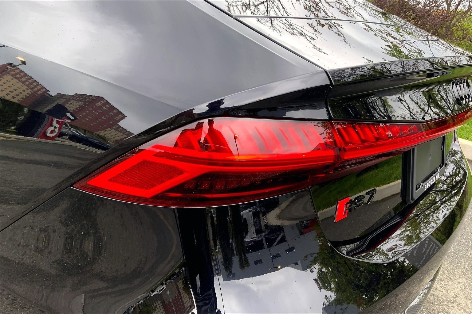 Used 2023 Audi RS 7 Sportback AWD/4WD image 28