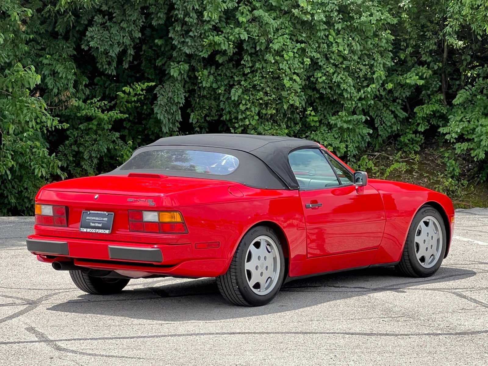 Used 1990 Porsche 944 Cabriolet RWD image 6