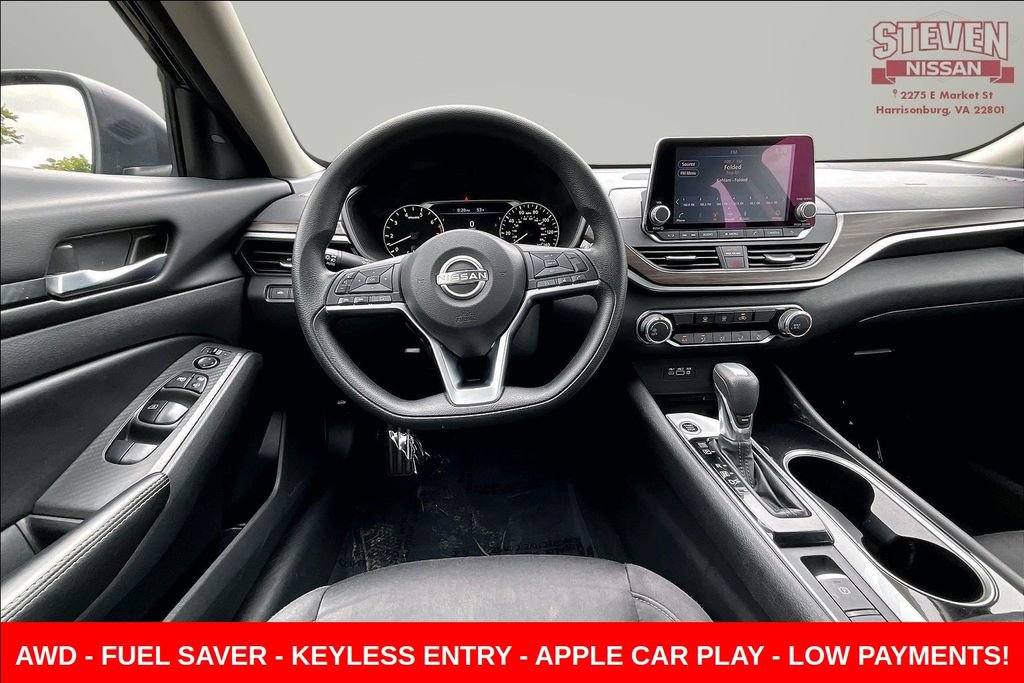 Used 2024 Nissan Altima 2.5 SV AWD/4WD image 8