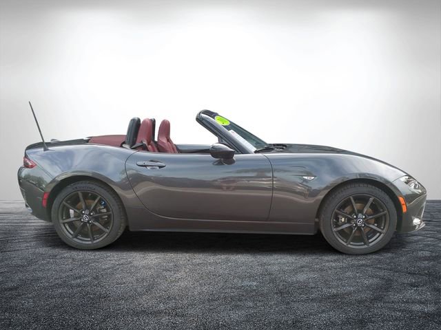 Used 2018 MAZDA MX-5 Miata Club image 3
