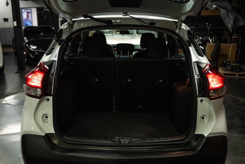 Used 2019 Nissan Kicks S image 5