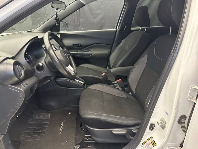 Used 2018 Nissan Kicks S FWD image 21
