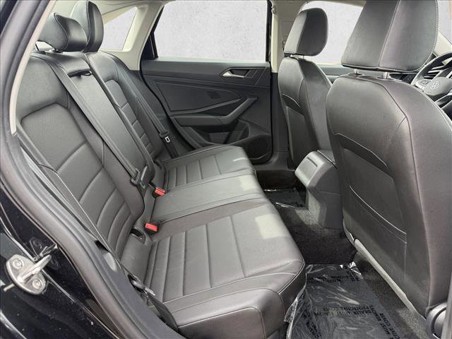 Used 2024 Volkswagen Jetta SE w/ Panoramic Sunroof Package image 20
