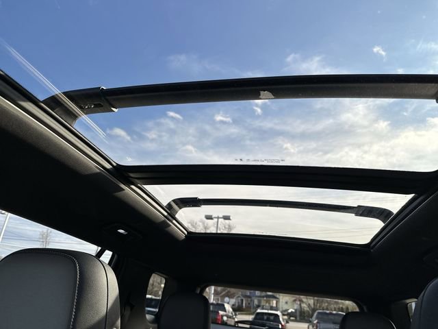 Used 2025 Chevrolet Equinox LT w/ Convenience Package II image 18