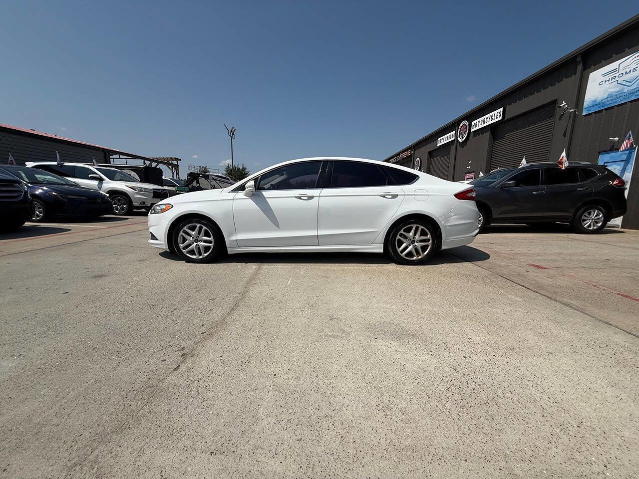 Used 2015 Ford Fusion SE image 35