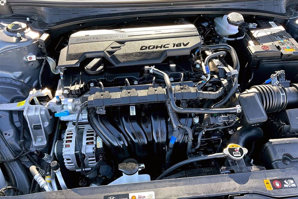 Used 2025 Hyundai Elantra SEL image 34