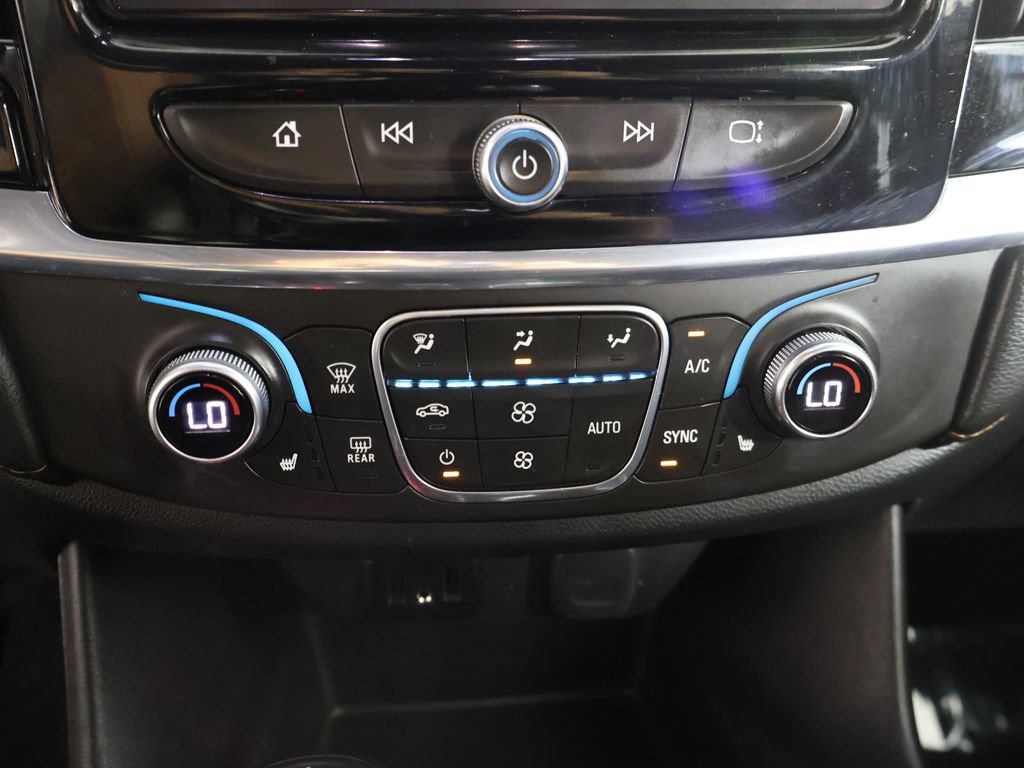 Used 2018 Chevrolet Traverse LT AWD/4WD image 49