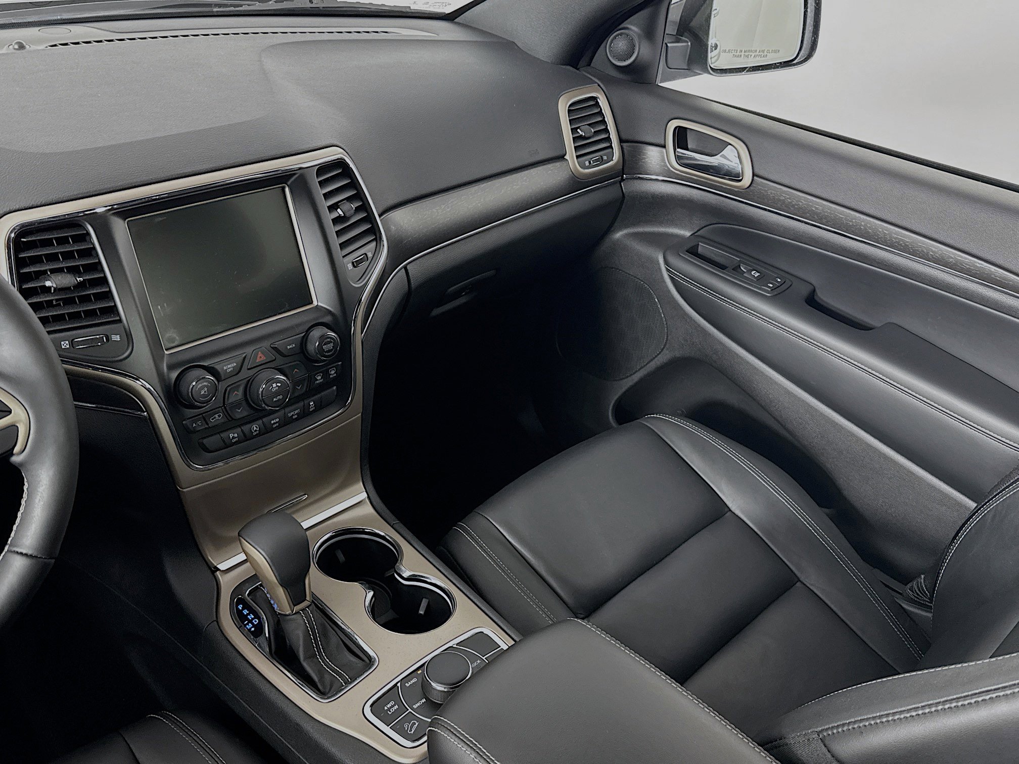 Used 2017 Jeep Grand Cherokee Limited AWD/4WD image 24