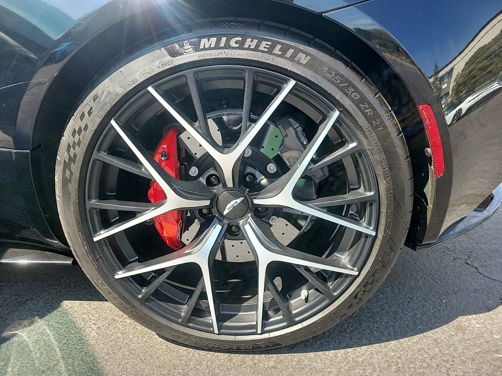 Used 2024 Aston Martin DB12 Convertible RWD image 6