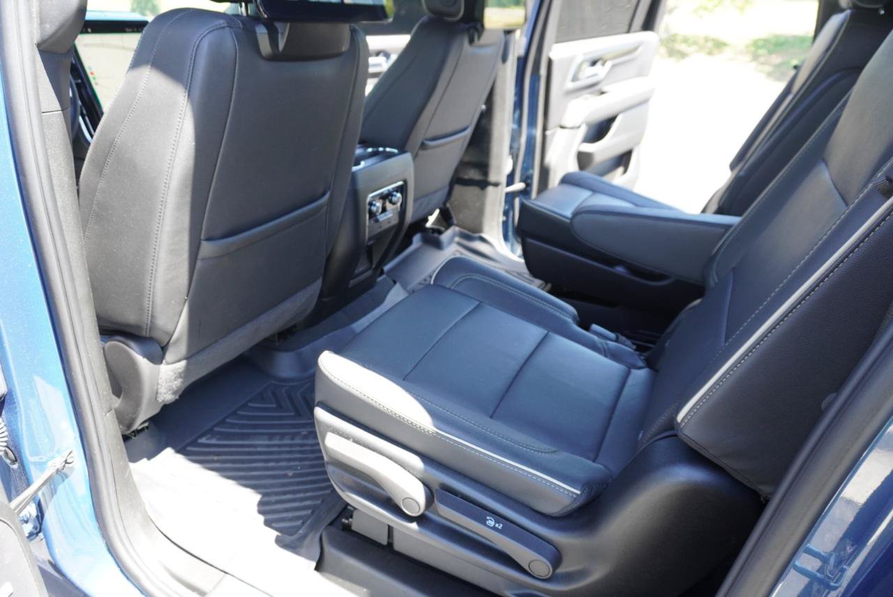 Used 2026 GMC Yukon XL Elevation w/ Elevation Premium Package AWD/4WD image 35