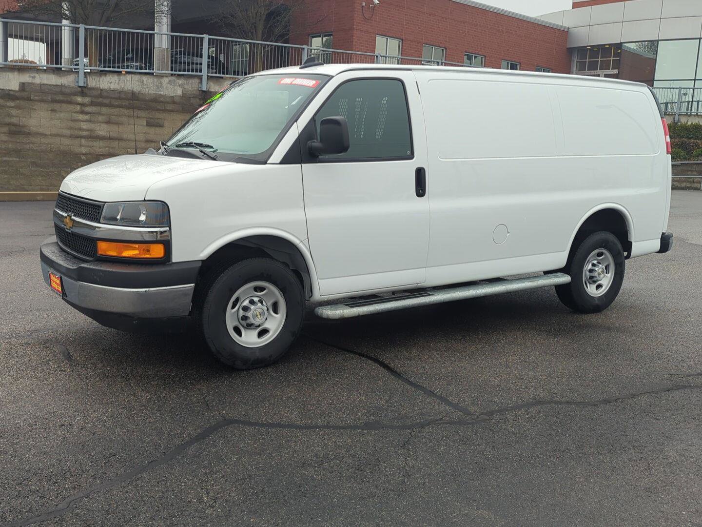 Used 2024 Chevrolet Express 2500 w/ Driver Convenience Package image 3