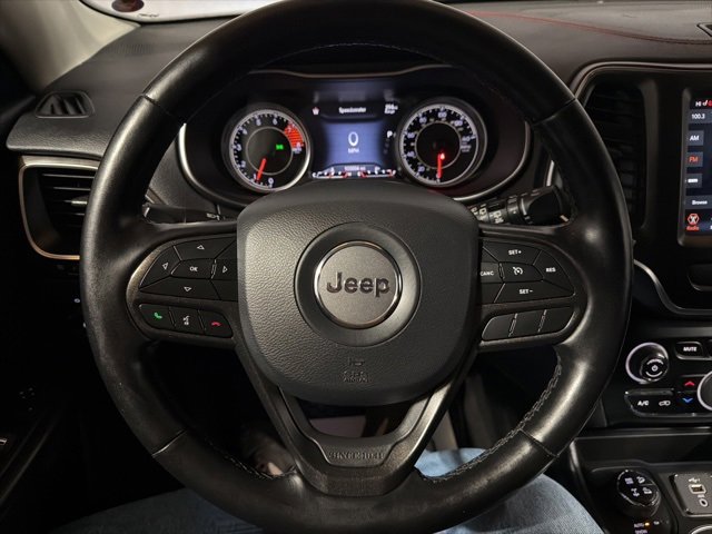 Used 2020 Jeep Cherokee Trailhawk w/ Cold Weather Group image 24