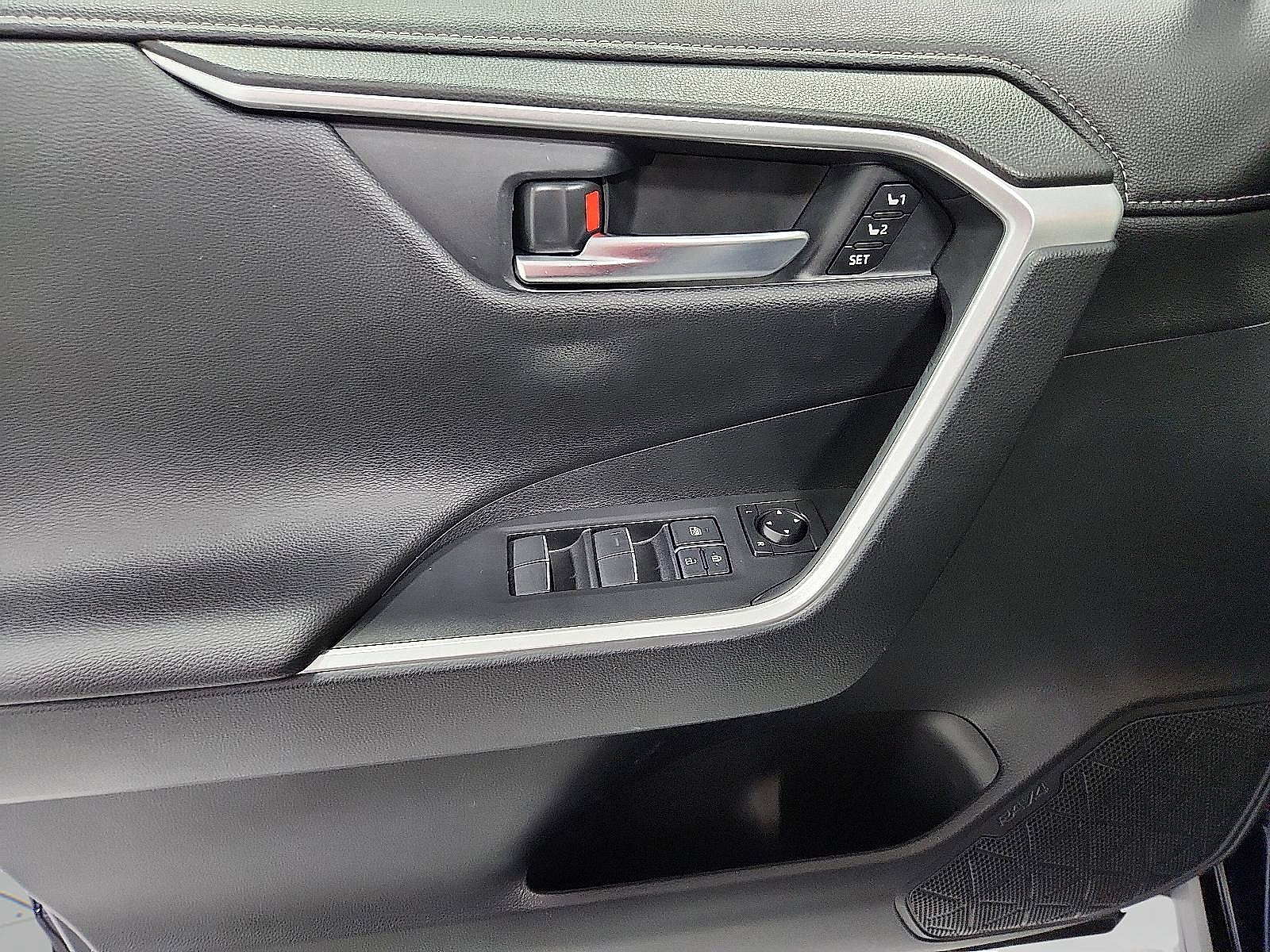 Certified 2021 Toyota RAV4 Limited AWD/4WD image 13