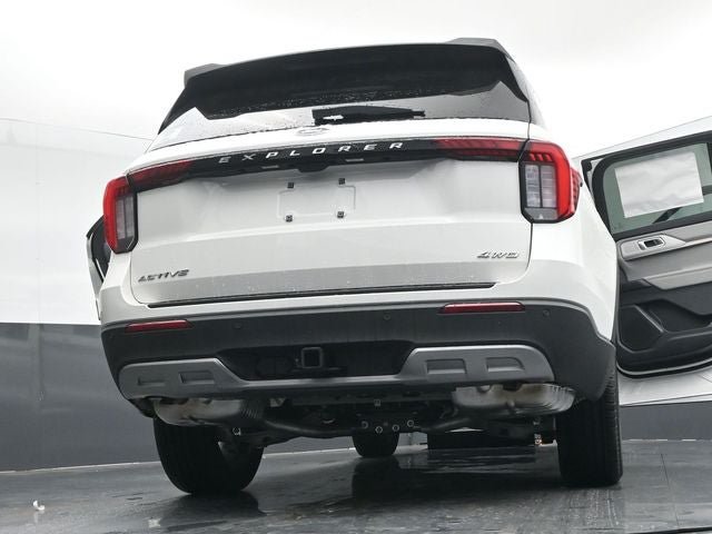 Used 2025 Ford Explorer Active w/ Active Comfort Package AWD/4WD image 38