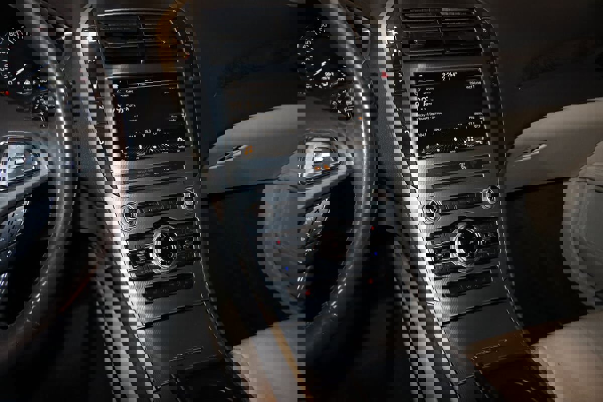 Used 2017 Lincoln MKZ Select w/ Climate Package image 40