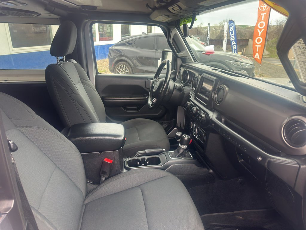 Used 2021 Jeep Wrangler Sport S image 16
