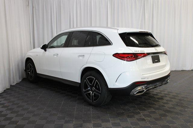 New 2025 Mercedes-Benz GLC 350e 4MATIC image 4