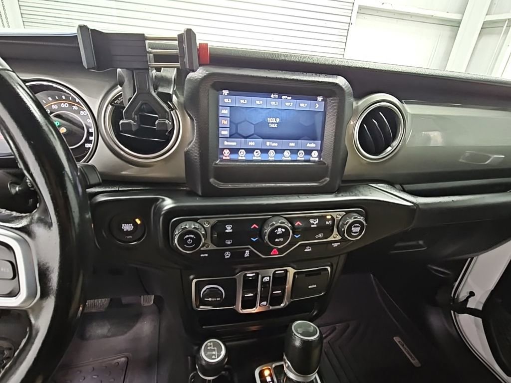 Used 2021 Jeep Wrangler Unlimited Sahara image 13