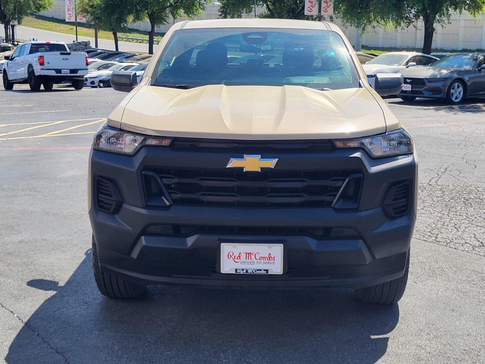 Used 2024 Chevrolet Colorado W/T image 9