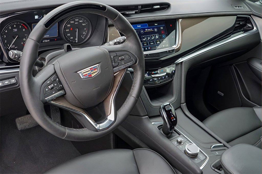 New 2025 Cadillac XT6 Premium Luxury w/ Platinum Package image 9