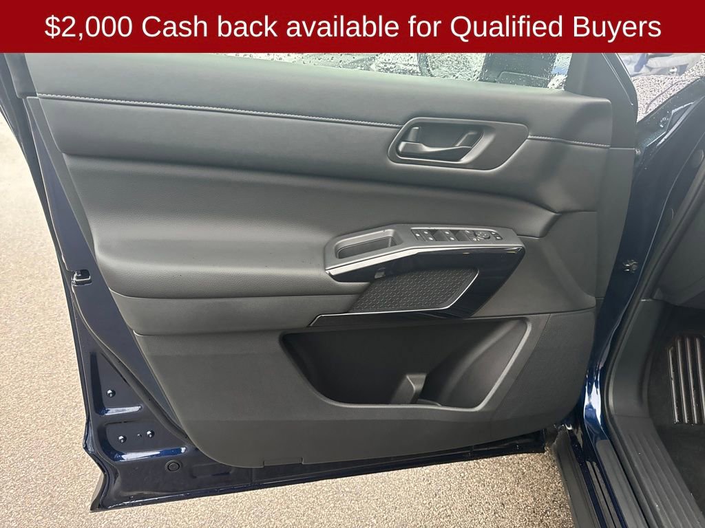 New 2026 Nissan Pathfinder SV image 11