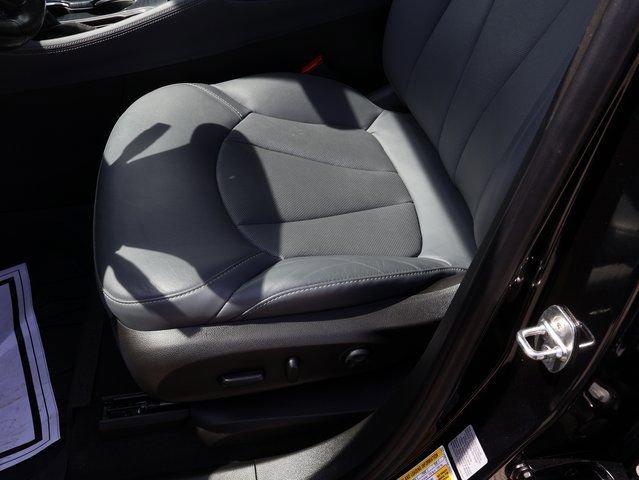 Used 2019 Buick Envision Essence image 36