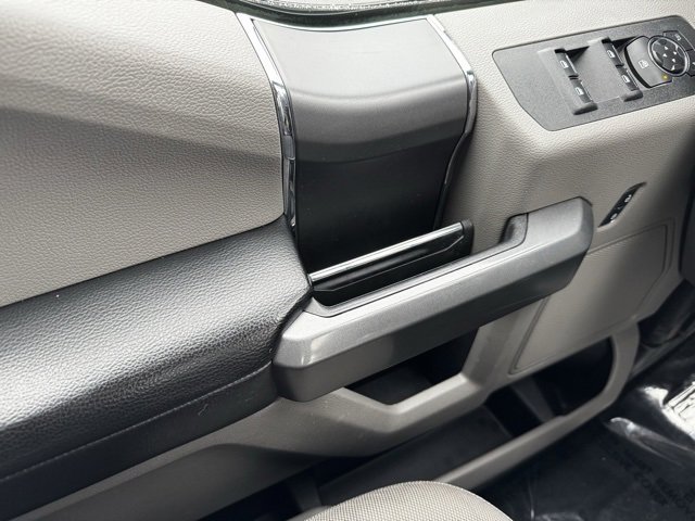 Used 2018 Ford F150 XLT w/ Equipment Group 302A Luxury image 32