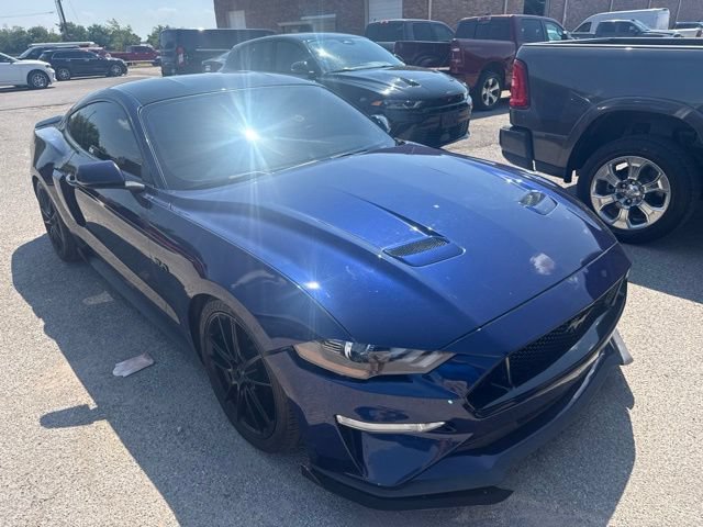 Used 2018 Ford Mustang GT Premium w/ Black Accent Package RWD image 3