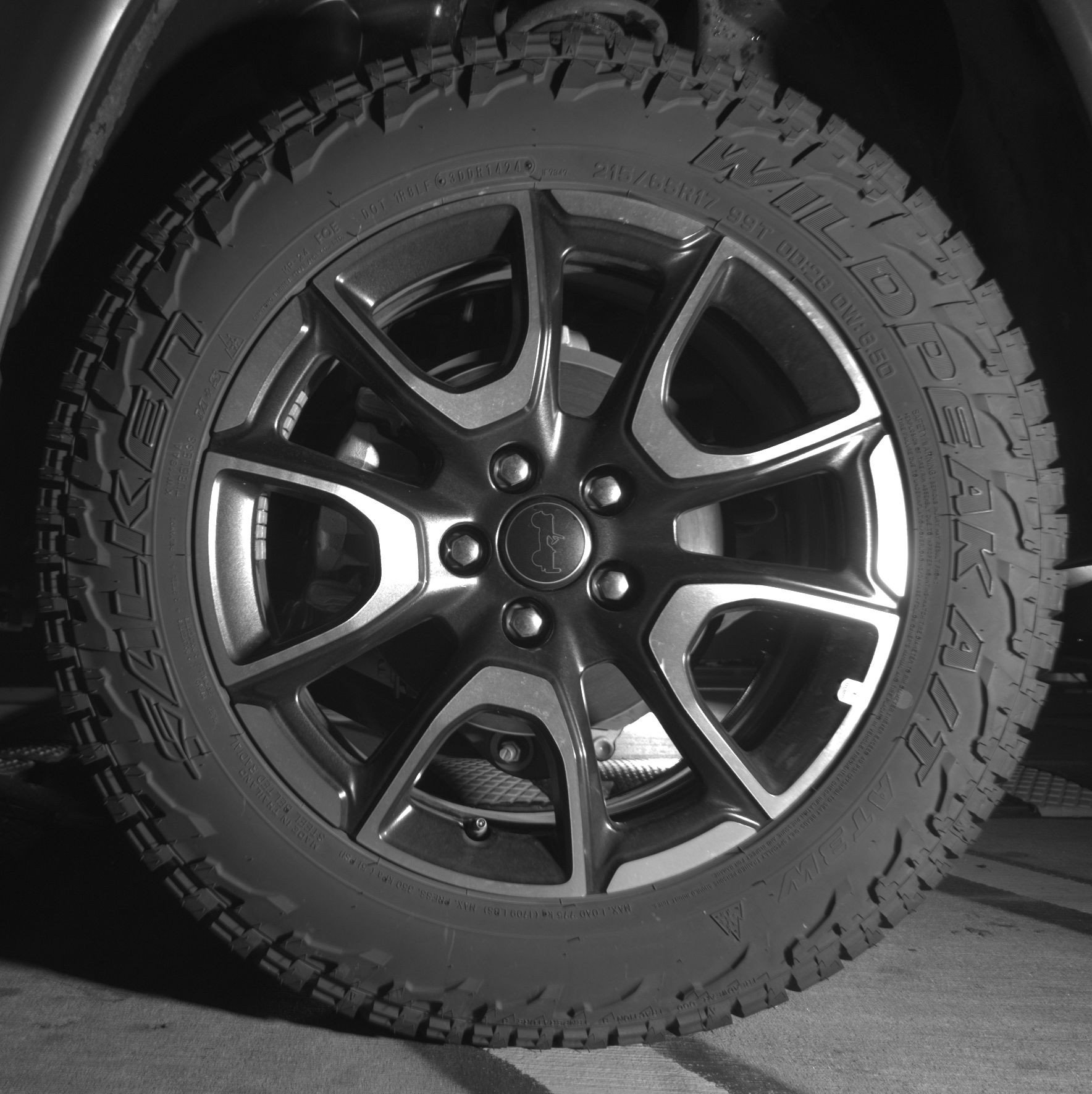 Used 2025 Jeep Compass Trailhawk AWD/4WD image 14