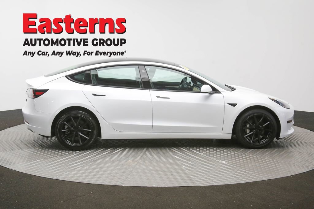 Used 2023 Tesla Model 3 Standard Range RWD image 4