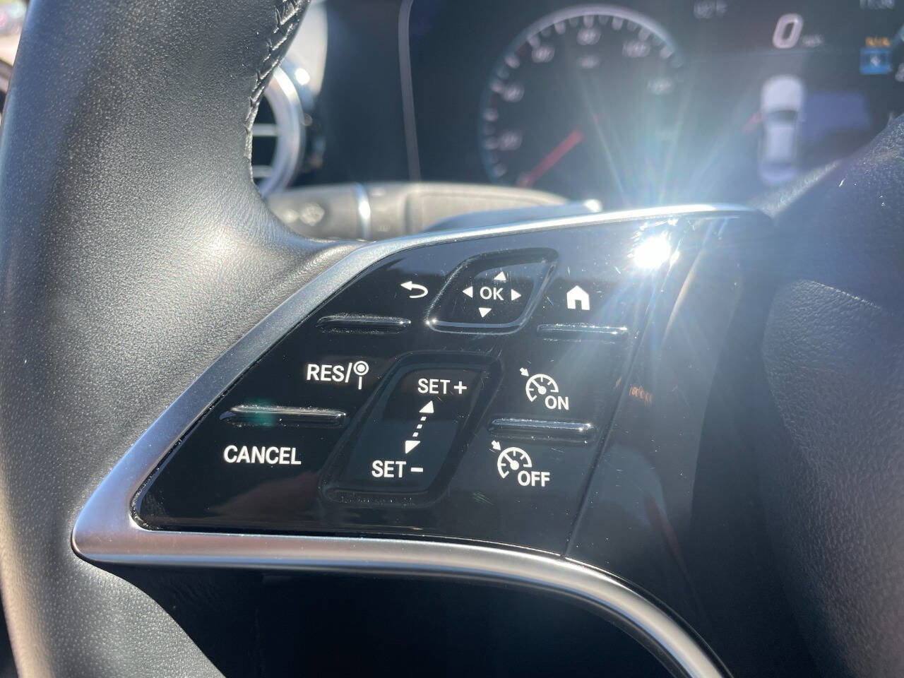 Used 2023 Mercedes-Benz E 350 4MATIC Sedan image 31