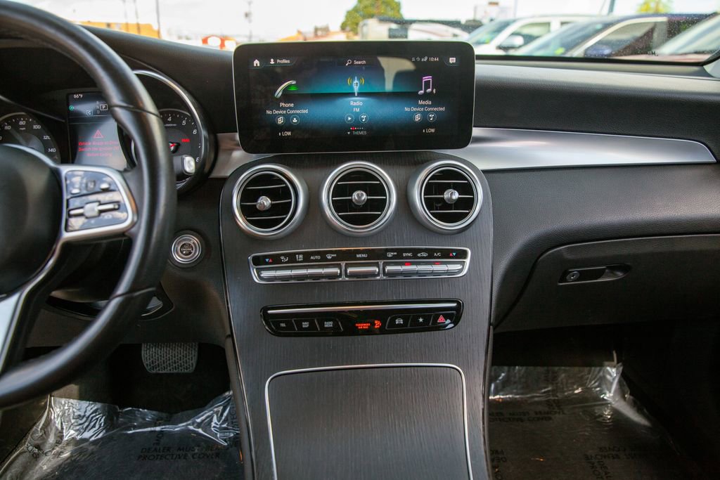 Used 2022 Mercedes-Benz GLC 300 image 15