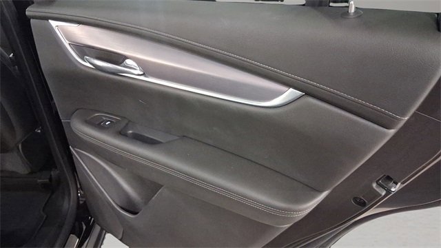 Used 2022 Cadillac XT6 Luxury image 17