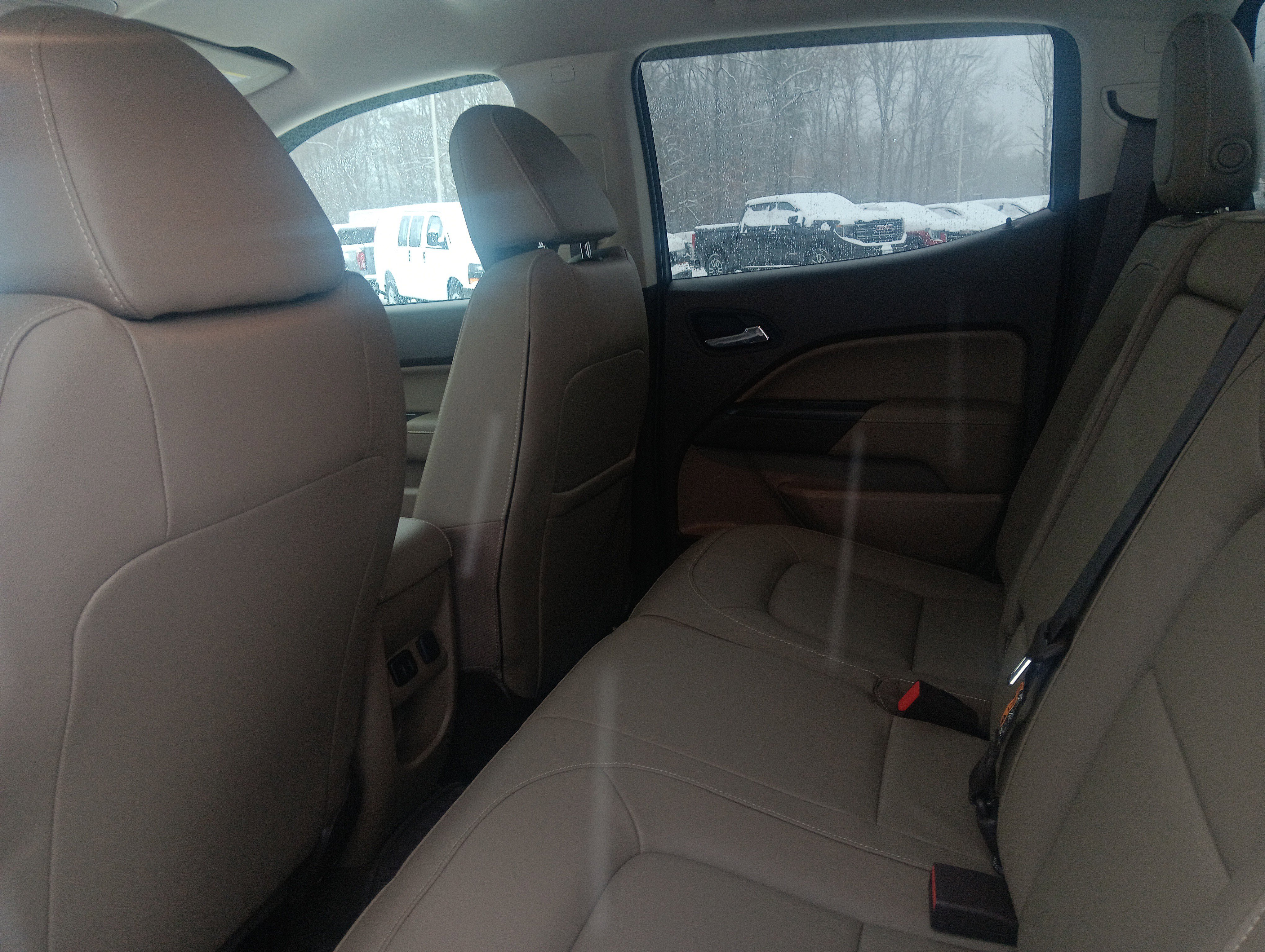 Used 2016 GMC Canyon SLT w/ Driver Alert Package image 10