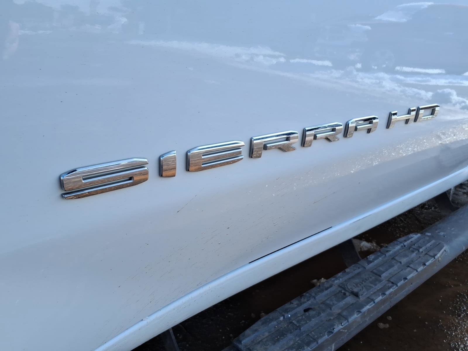 Used 2024 GMC Sierra 3500 SLE w/ SLE Convenience Package AWD/4WD image 2